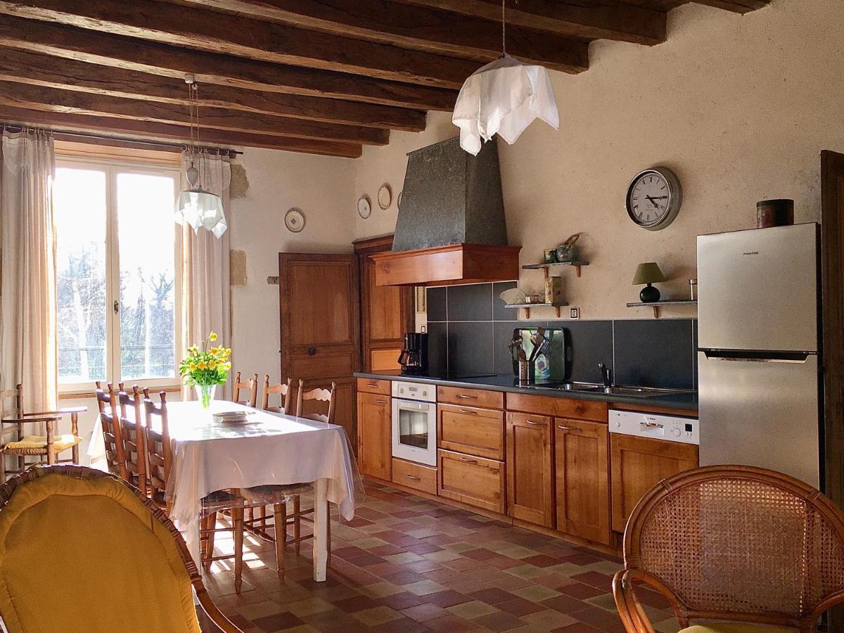 "La Maison De Villars" Au Coeur De La Nature Pressac Bagian luar foto